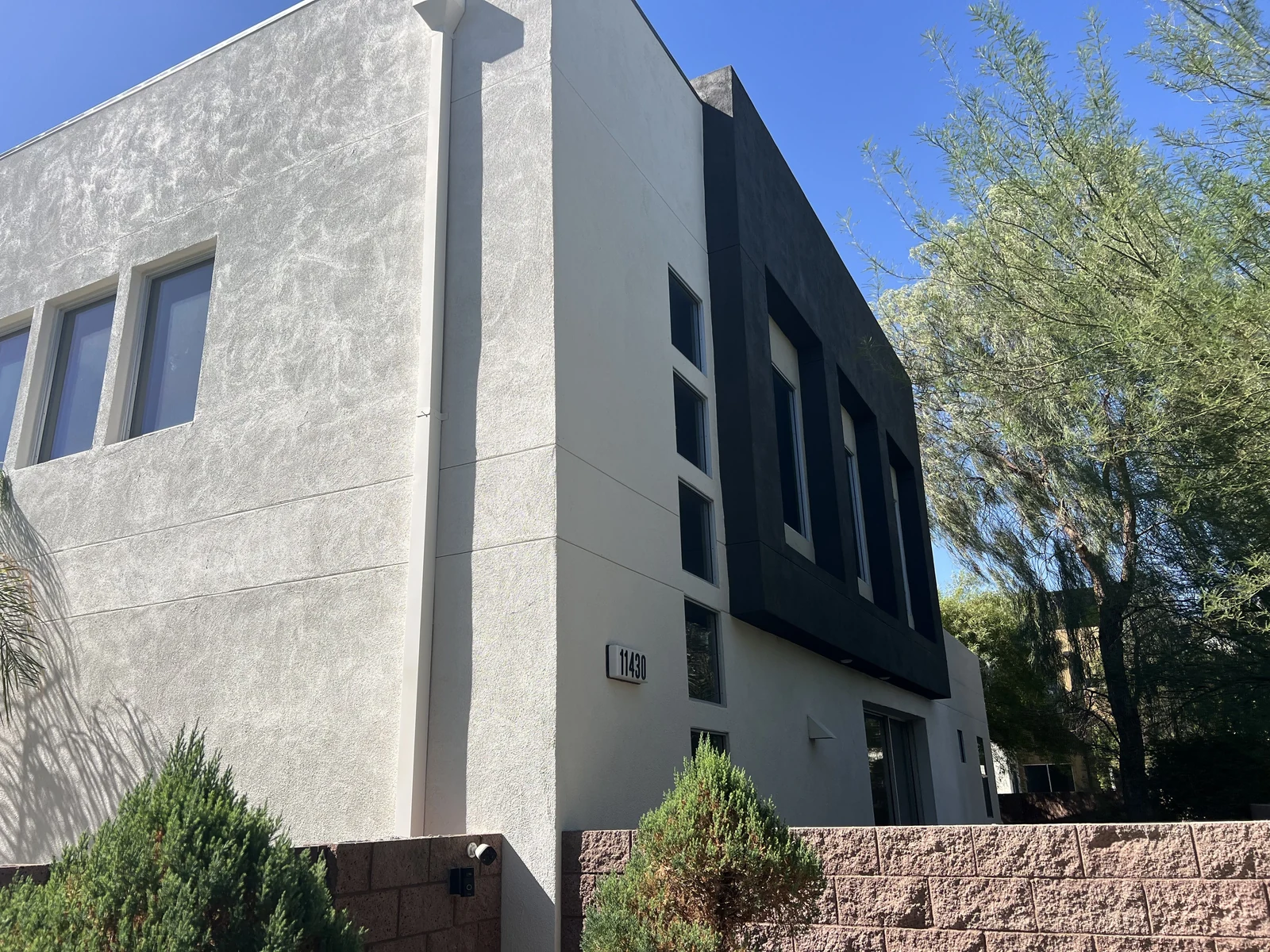 Bold Color Block Duplex